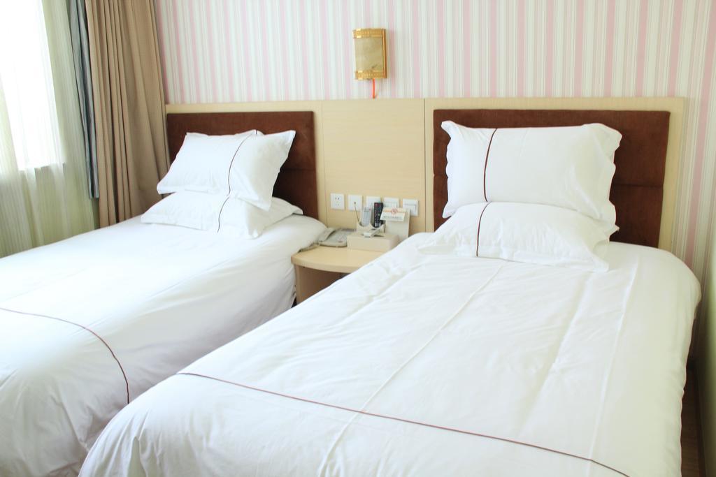 Super 8 Hotel Chengdu Airport Branch Esterno foto